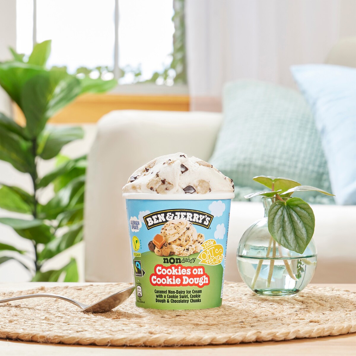 Cookies on Cookie Dough Non-Dairy Oat - Pint 2 / 7