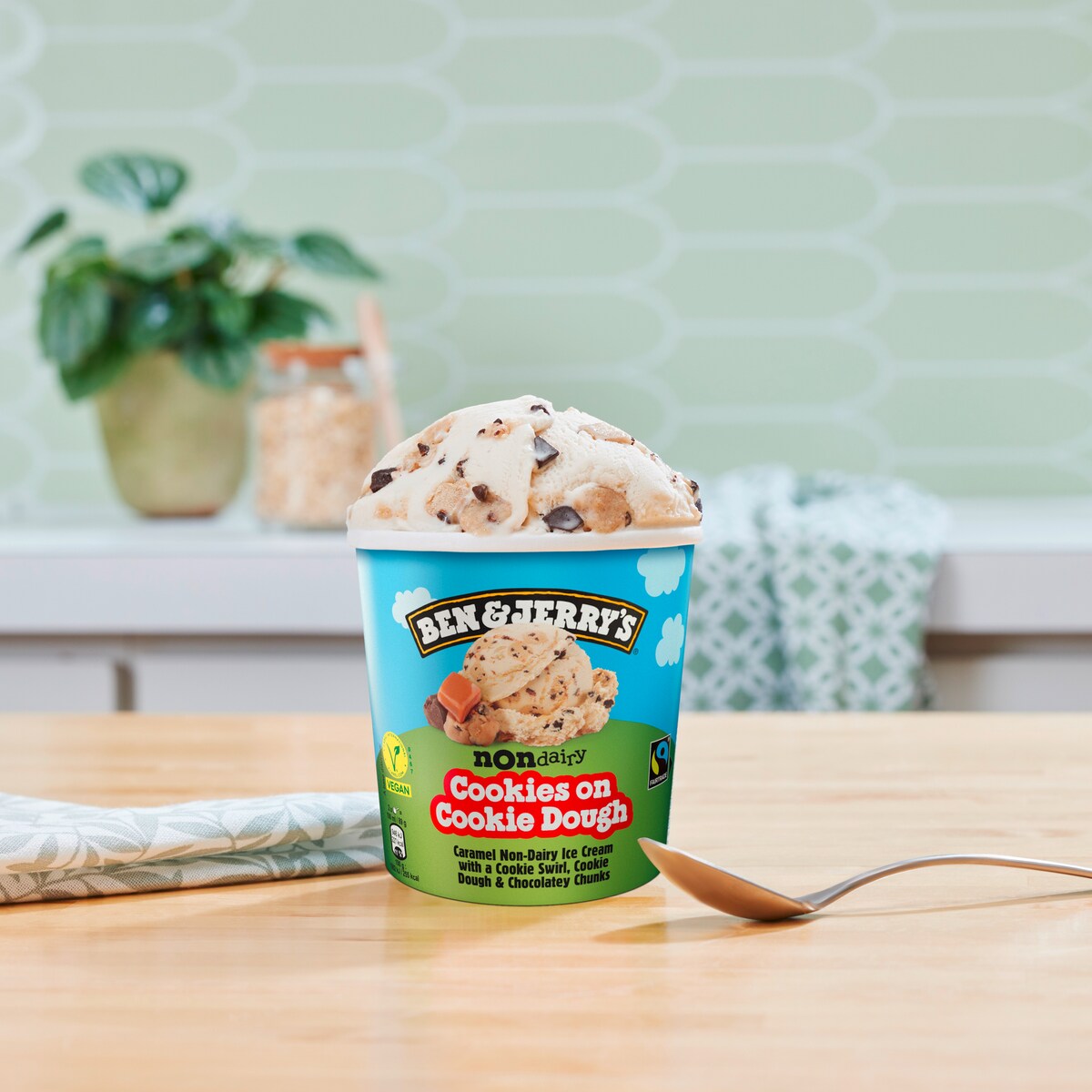 Cookies on Cookie Dough Non-Dairy Oat - Pint 4 / 6